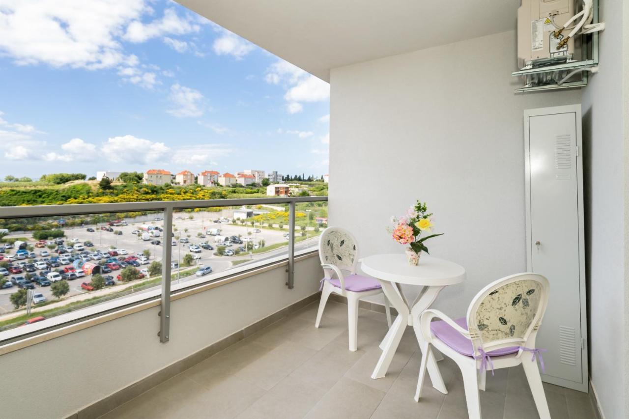 Modern Apartments Sirobuja Split Exterior photo