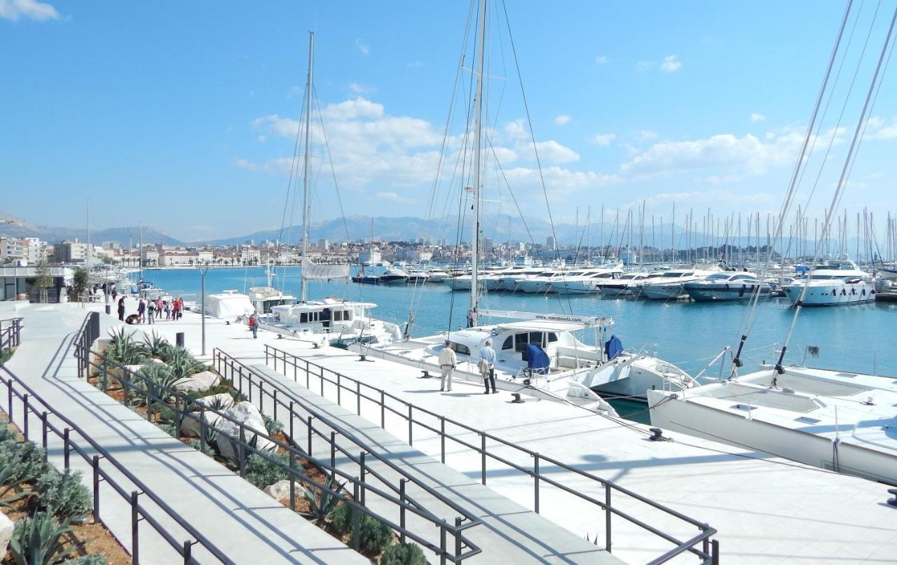 Modern Apartments Sirobuja Split Exterior photo
