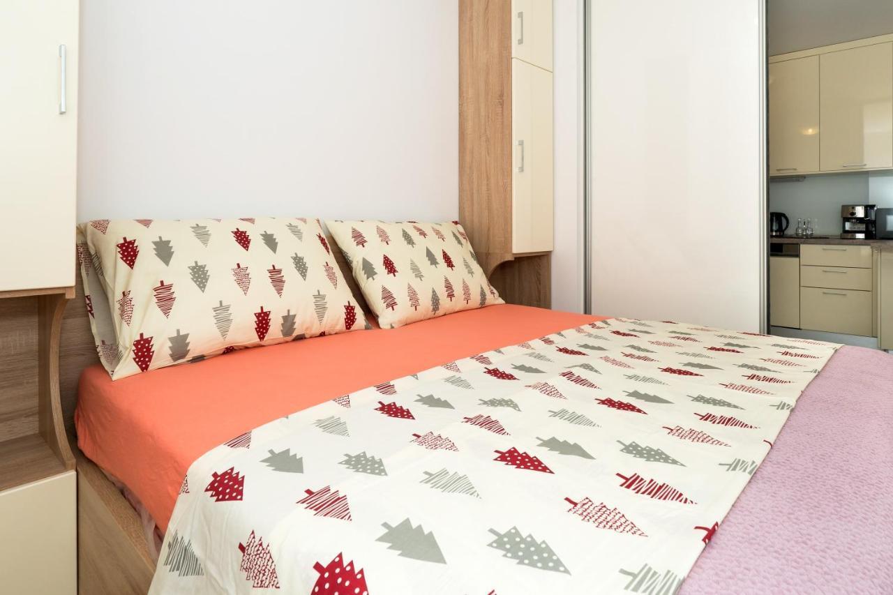Modern Apartments Sirobuja Split Exterior photo