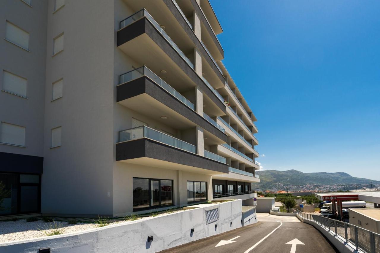 Modern Apartments Sirobuja Split Exterior photo